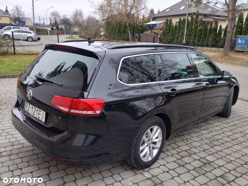 Volkswagen Passat - 7