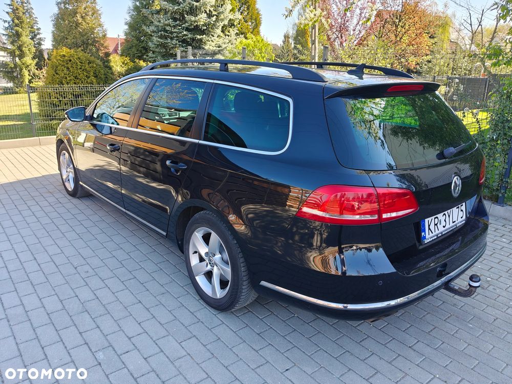 Volkswagen Passat 2.0 TDI DSG Comfortline - 3