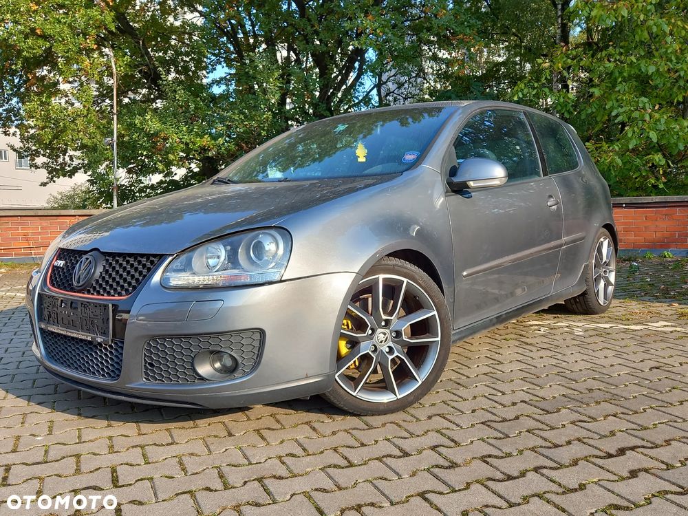 Volkswagen Golf 2.0 GTI - 1