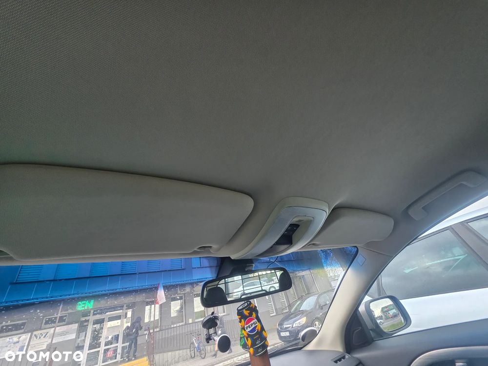 Volvo XC 70 3.2 AWD Momentum - 21