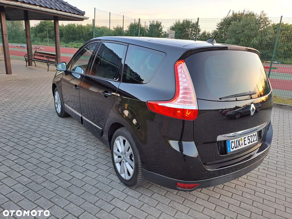 Renault Grand Scenic 2.0 16V 140 CVT Bose Edition - 6