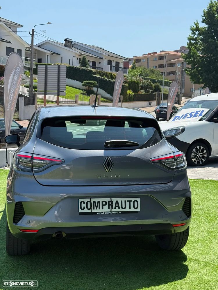 Renault Clio 1.0 TCe Techno Bi-Fuel - 8