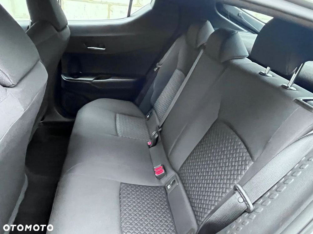 Toyota C-HR Business-Edition - 9