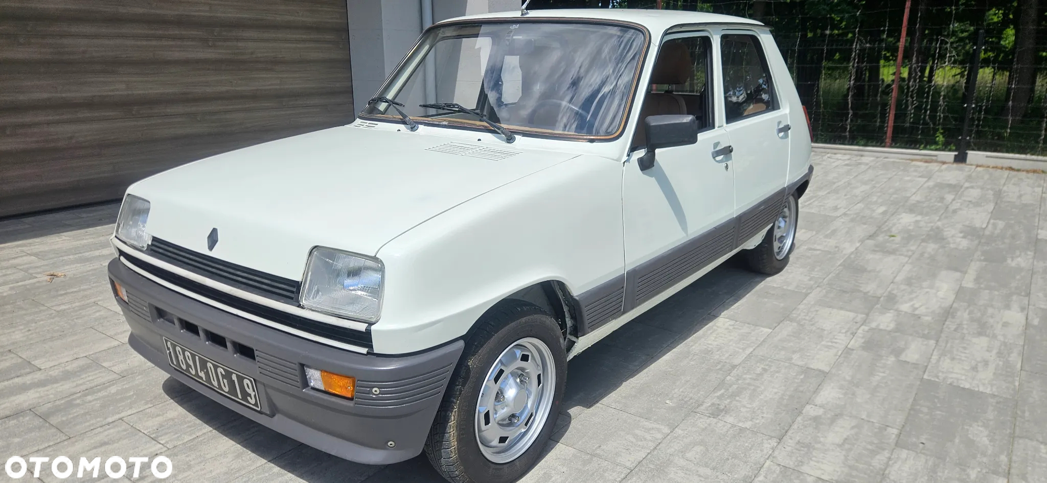 Renault 5 - 4