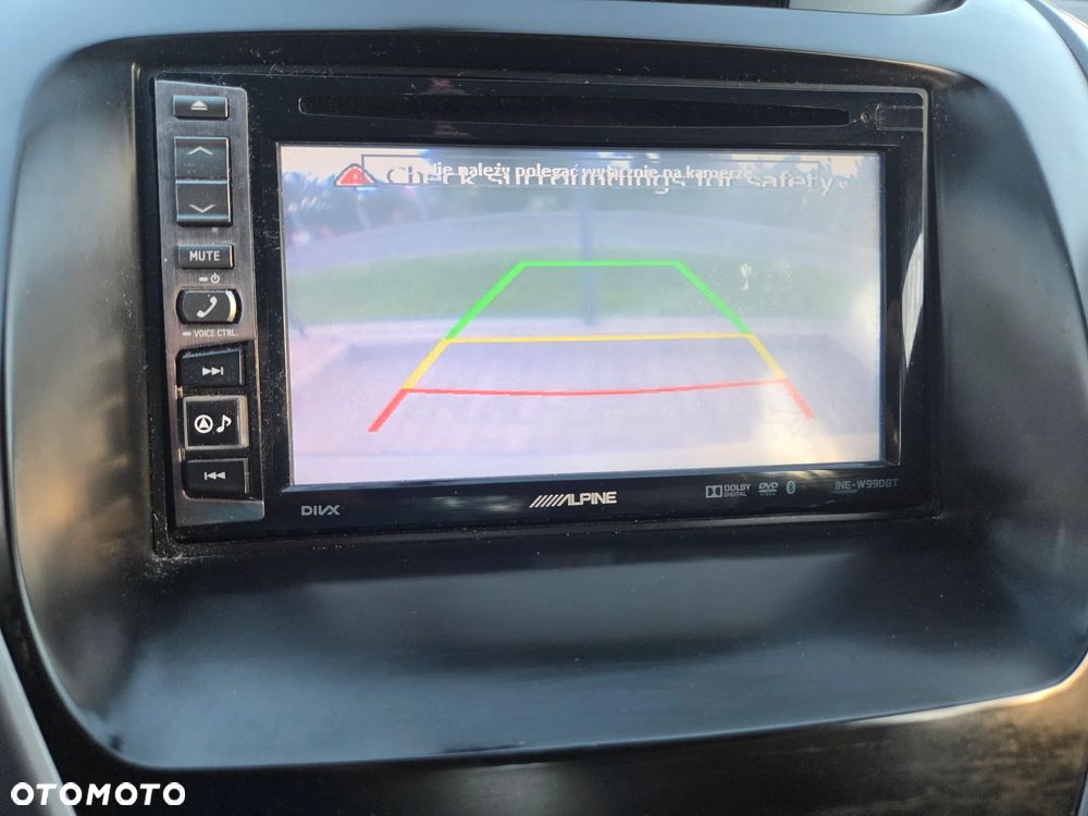Hyundai Elantra 1.6 Comfort - 12