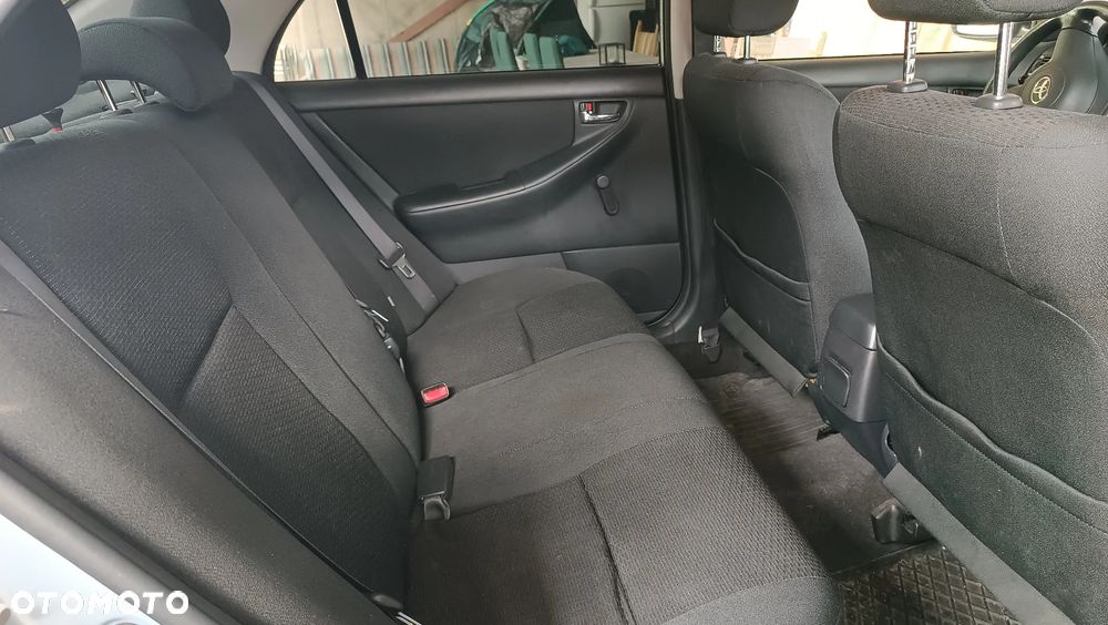 Toyota Corolla 1.4 VVT-i Base - 6
