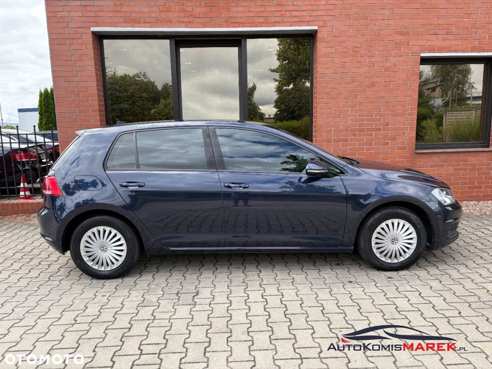 Volkswagen Golf - 22