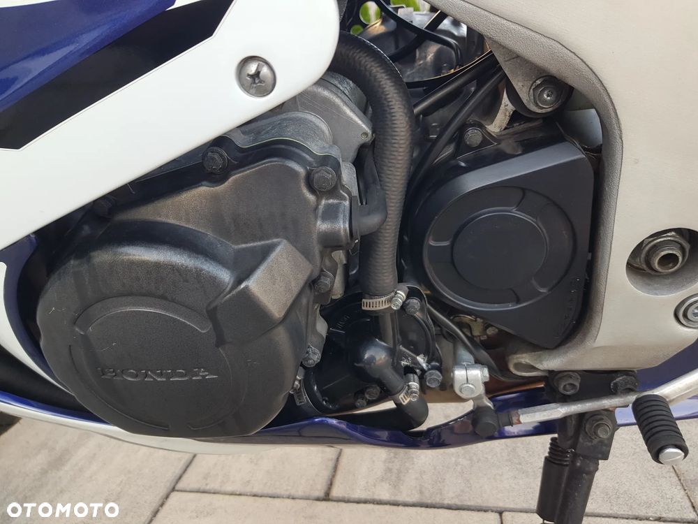 Honda CBR - 24