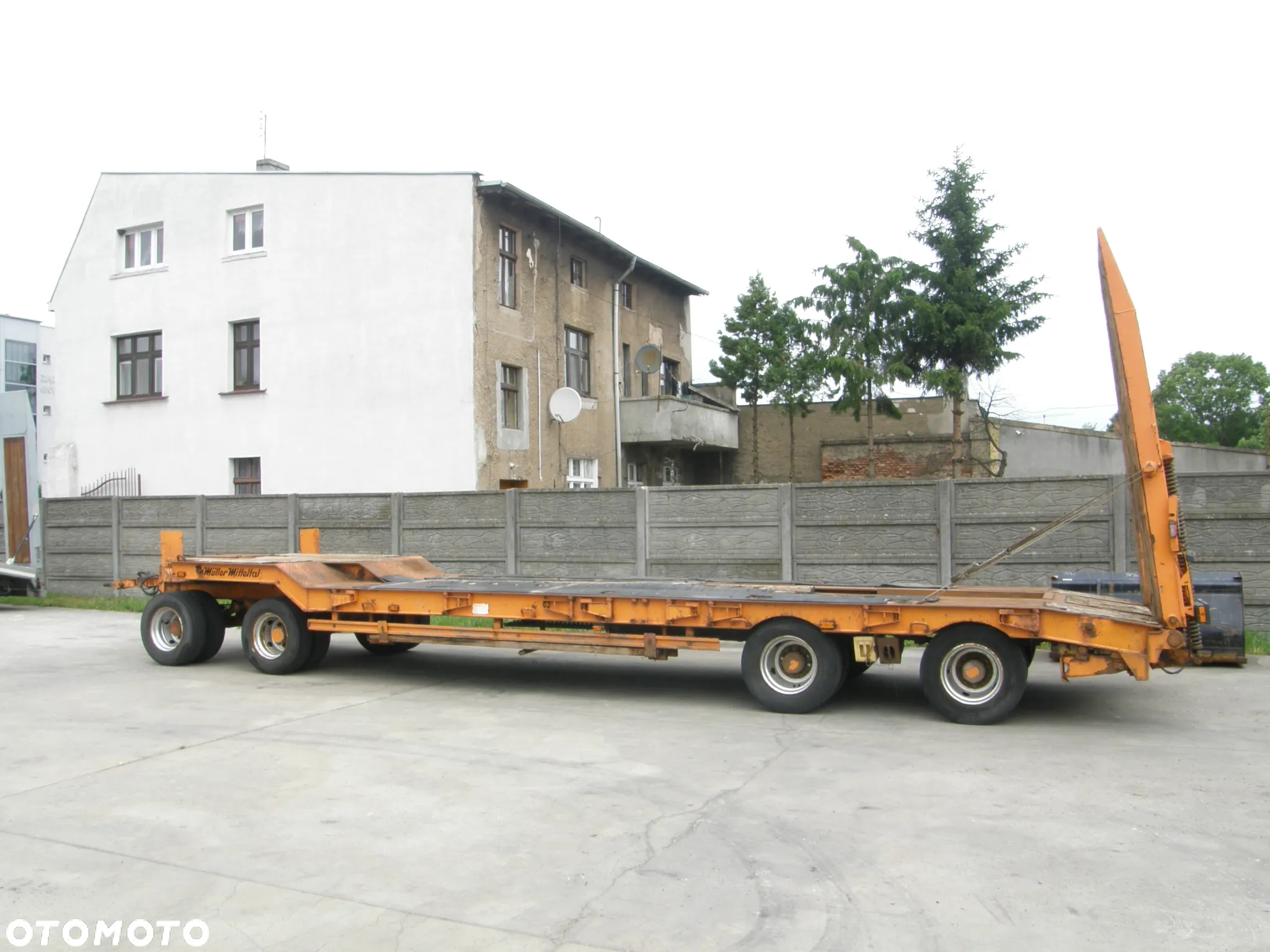 Müller-Mitteltal T4 KOMPAKT 2005 4 osiowa przyczepa niskopodwoziowa z Niemiec - 4