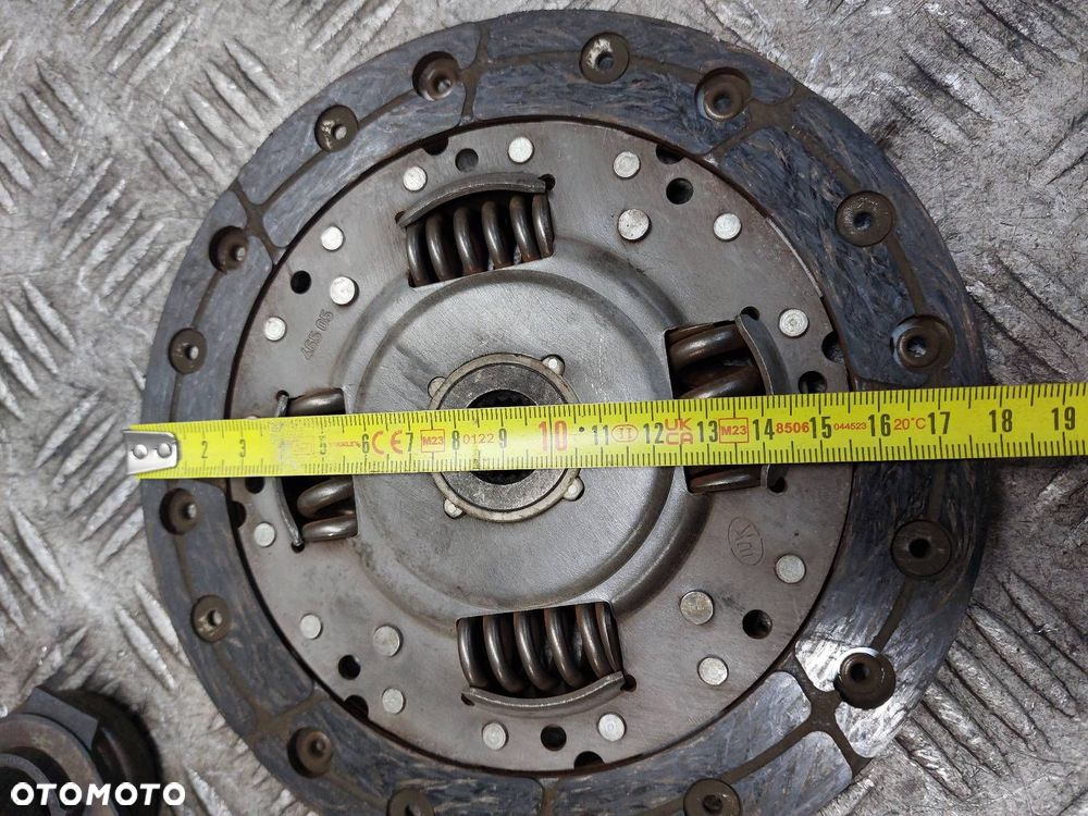 SPRZĘGŁO TARCZA + DOCISK + ŁOŻYSKO OPOROWE FIAT PANDA II 1.1 8V - 8