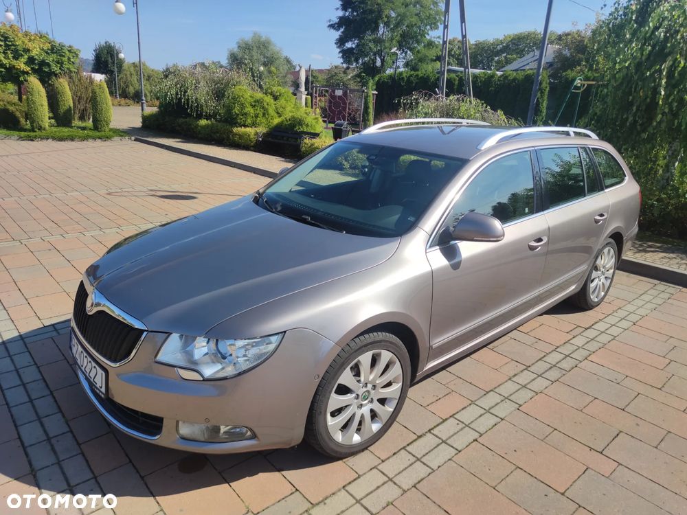 Skoda Superb 2.0 TDI Elegance - 8