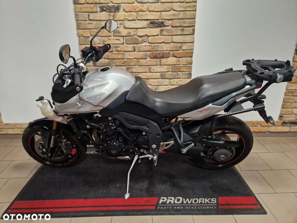 Triumph Tiger - 5