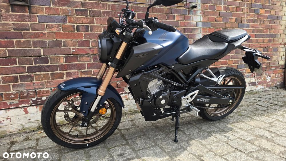 Honda CB - 2