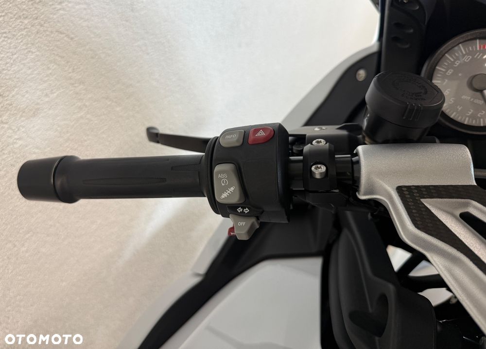 BMW K - 7