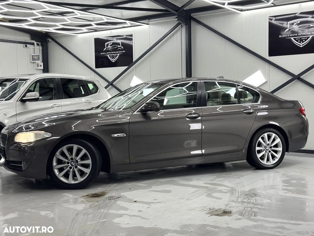 BMW Seria 5 520d Aut. - 12