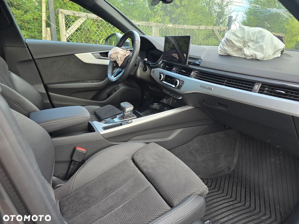 Audi A4 Avant 45 TFSI quattro S tronic S line - 18