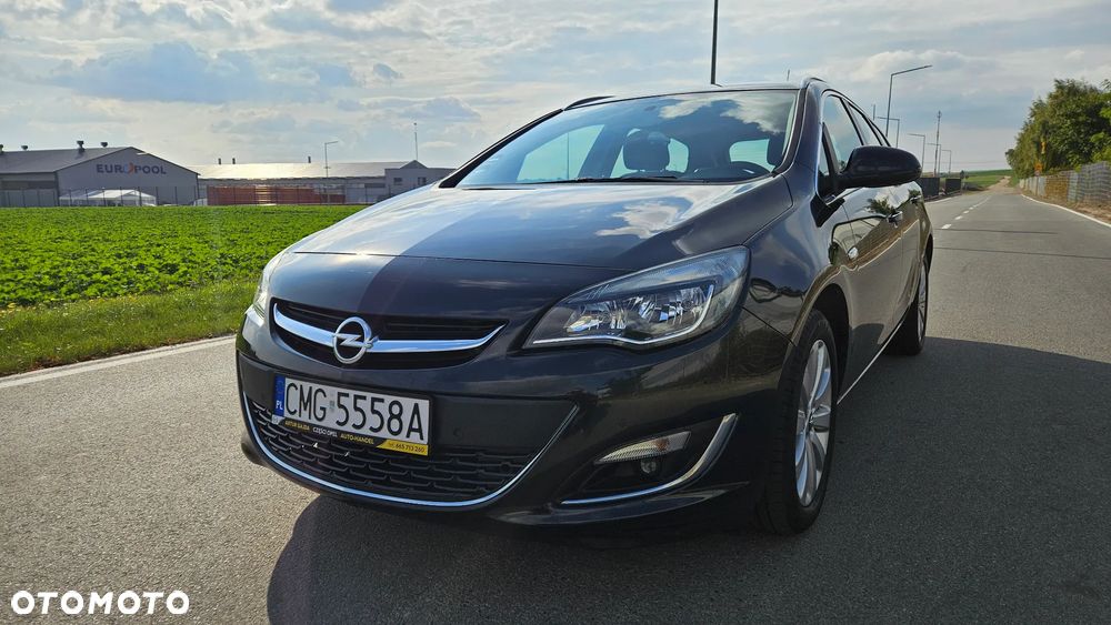 Opel Astra 1.4 Turbo Design Edition - 9
