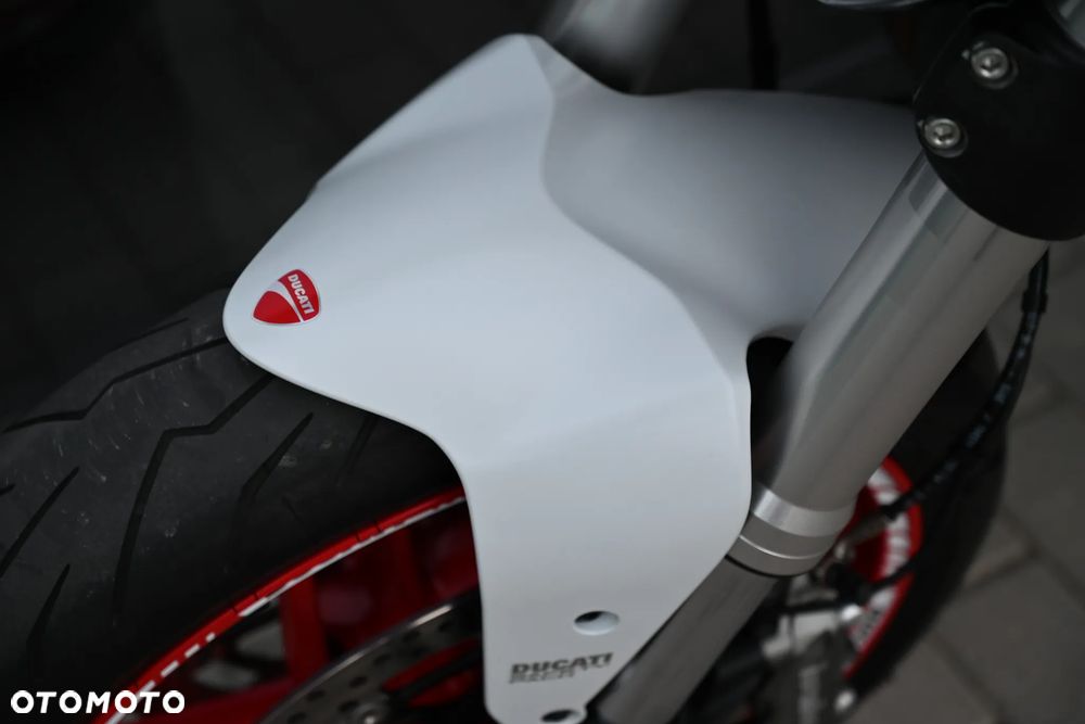 Ducati Monster - 34