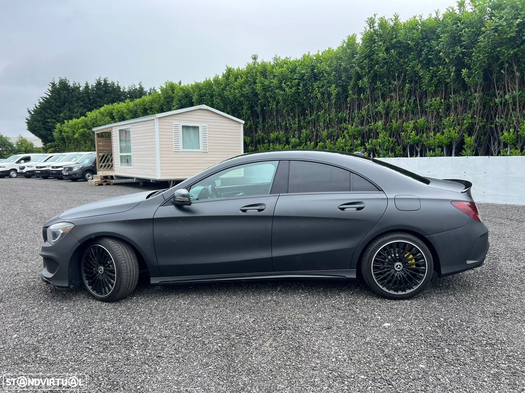 Mercedes-Benz CLA 180 d Shooting Brake AMG Line - 13
