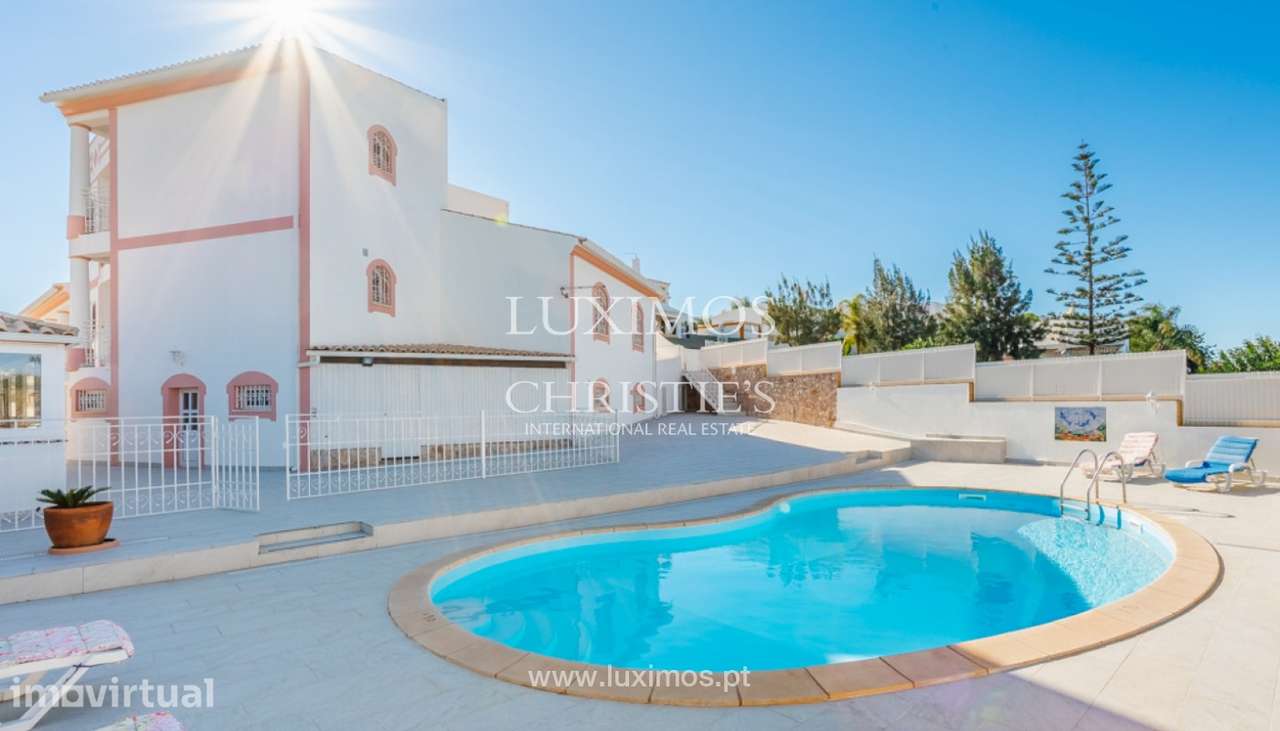 Fantástica Moradia V5 com piscina para venda em Albufeira, Algarve - Grande imagem: 2/27