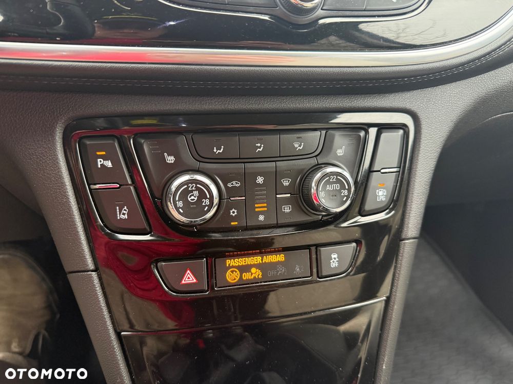 Opel Mokka 1.4 T Cosmo S&S EU6 - 34