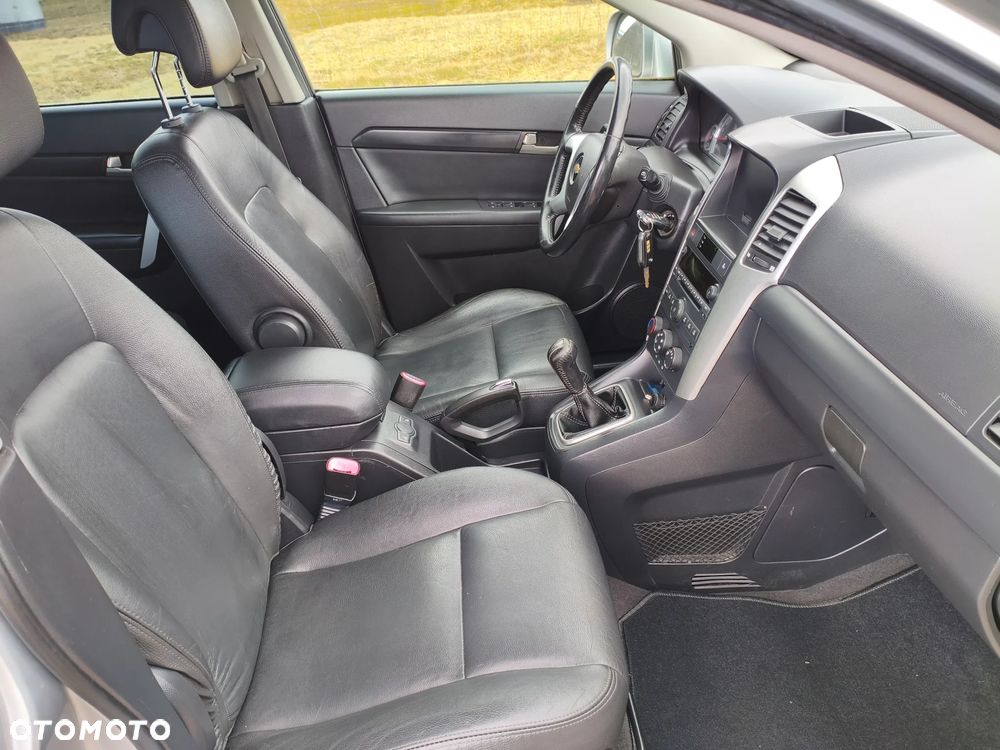 Chevrolet Captiva 2.4 2WD 7 Sitzer LS - 12