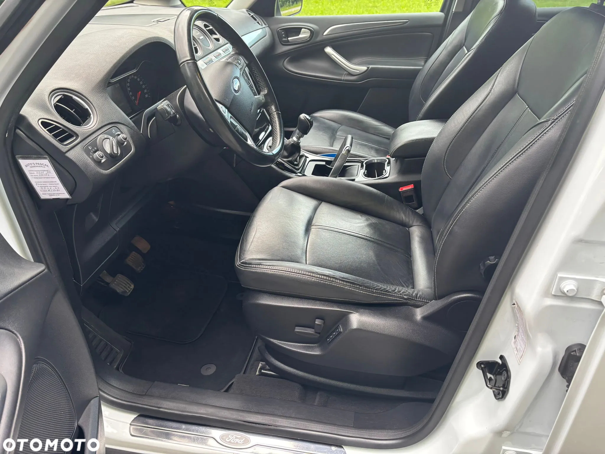 Ford S-Max 2.0 TDCi DPF Titanium - 16
