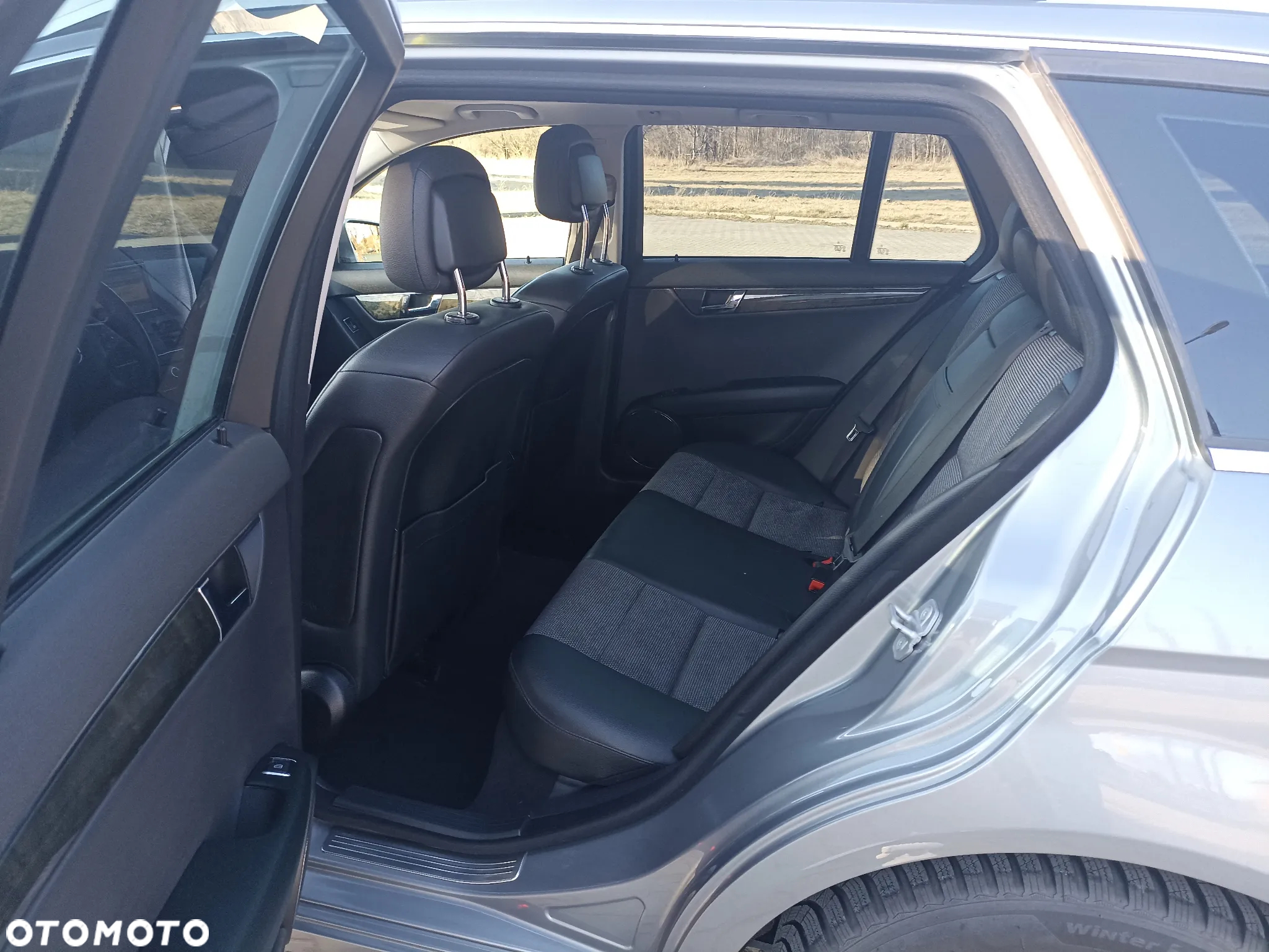 Mercedes-Benz Klasa C 200 T CGI Automatik BlueEFFICIENCY Avantgarde - 6