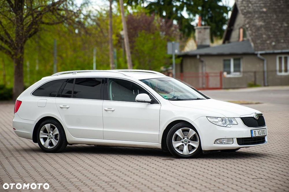 Skoda Superb 2.0 TDI DSG Ambition - 15
