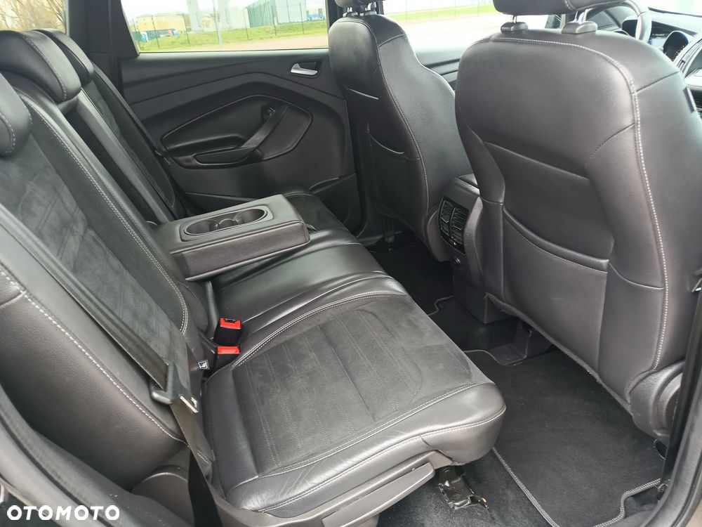 Ford Kuga - 10