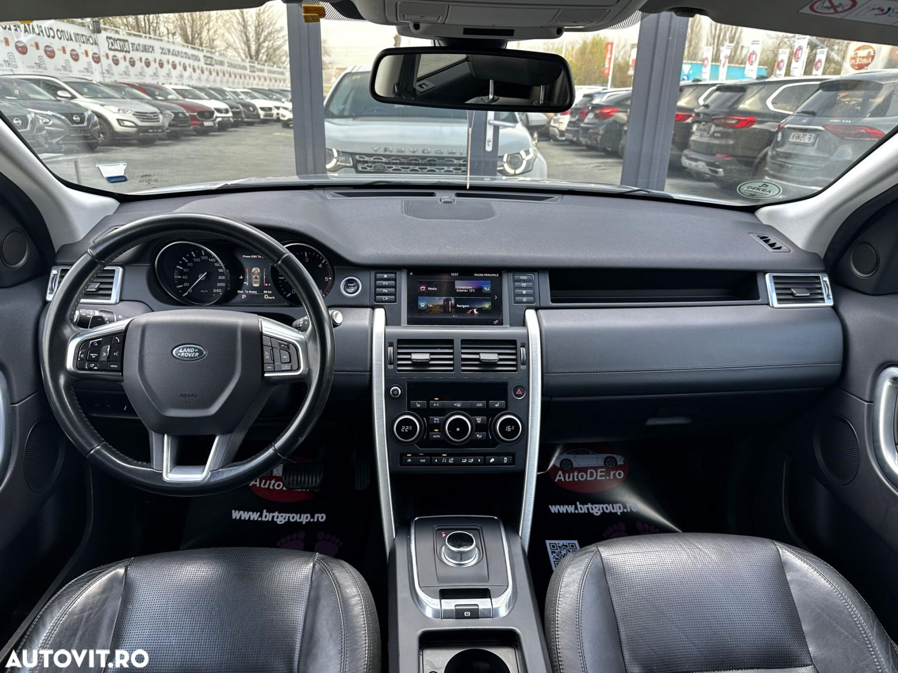 Land Rover Discovery Sport - 8