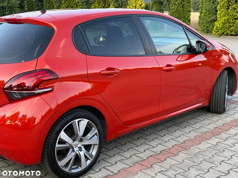 Peugeot 208 1.2 PureTech Allure - 7
