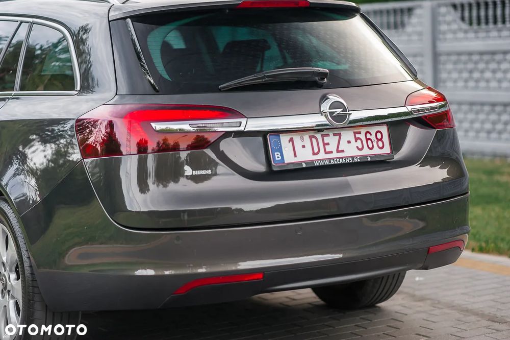Opel Insignia - 10
