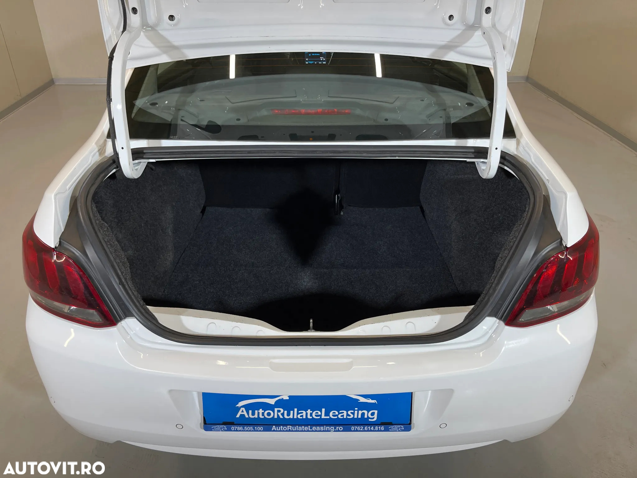 Peugeot 301 1.5 BlueHDI FAP Active - 12