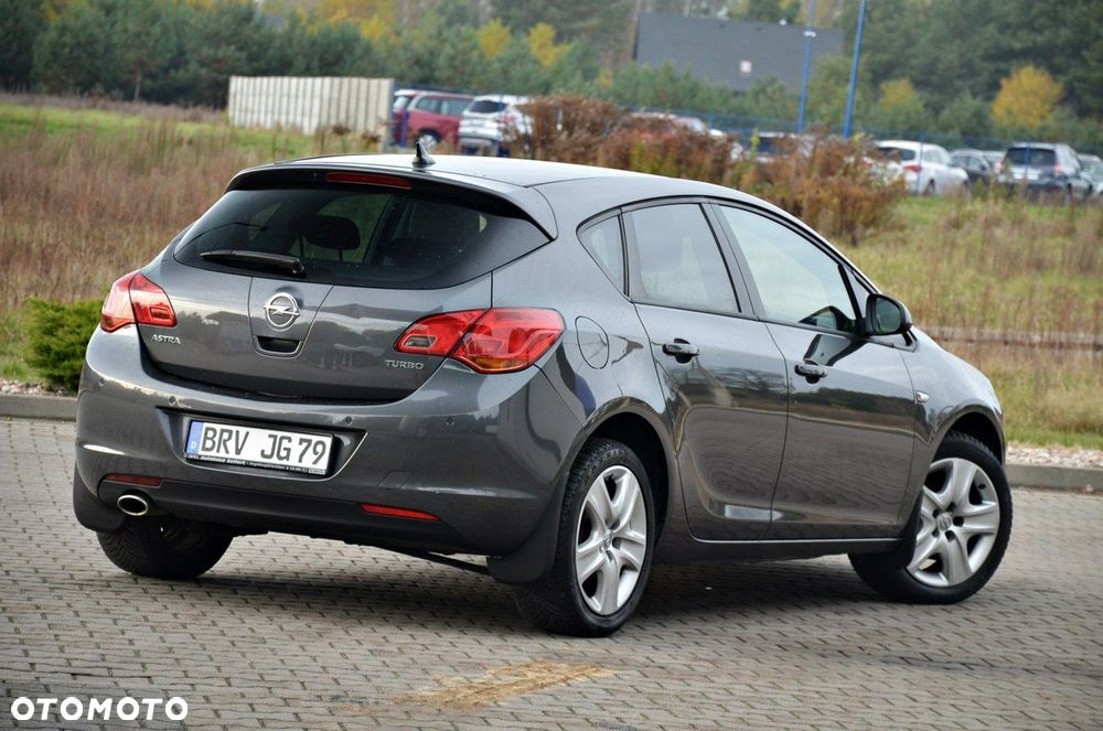 Opel Astra - 10