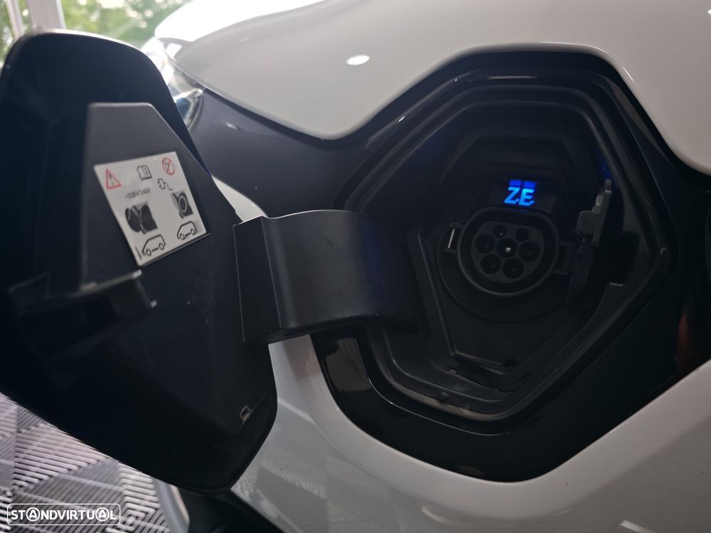 Renault Zoe (c/ Bateria) 22 kwh Life - 50