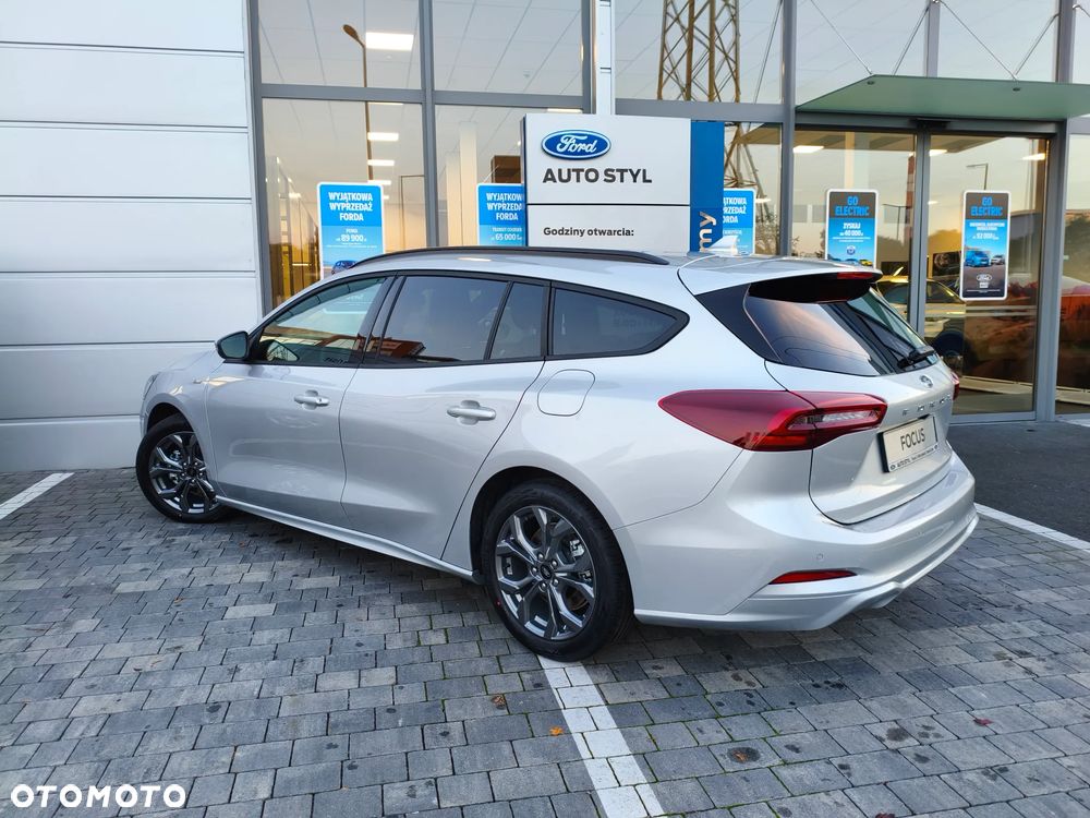 Ford Focus 1.0 EcoBoost mHEV ST-Line X - 16