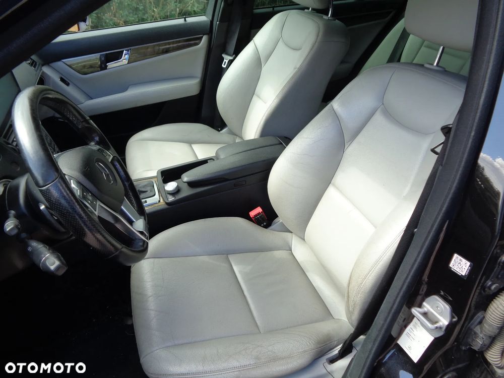 Mercedes-Benz Klasa C 320 CDI Elegance 4-Matic - 10