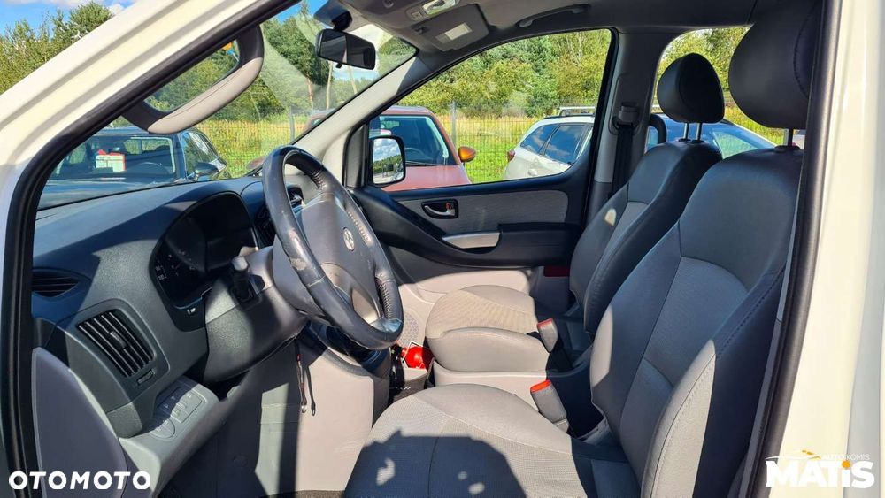 Hyundai H-1 Starex - 7