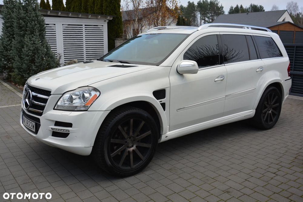 Mercedes-Benz GL 500 4Matic 7G-TRONIC - 32