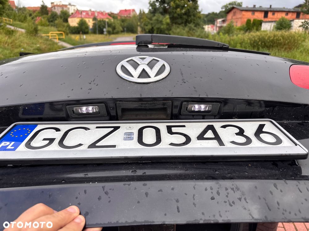 Volkswagen Touran 2.0 TDI DPF BlueMotion Technology Highline - 27