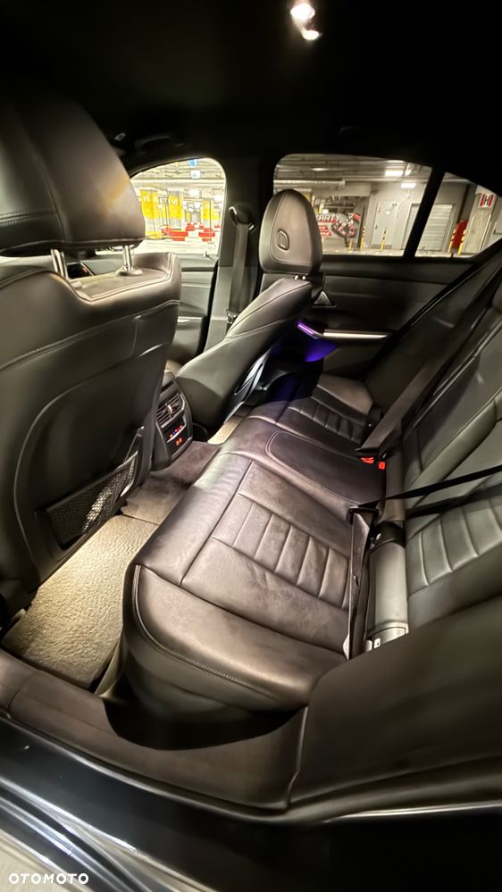 BMW Seria 3 330i xDrive M Sport sport - 10