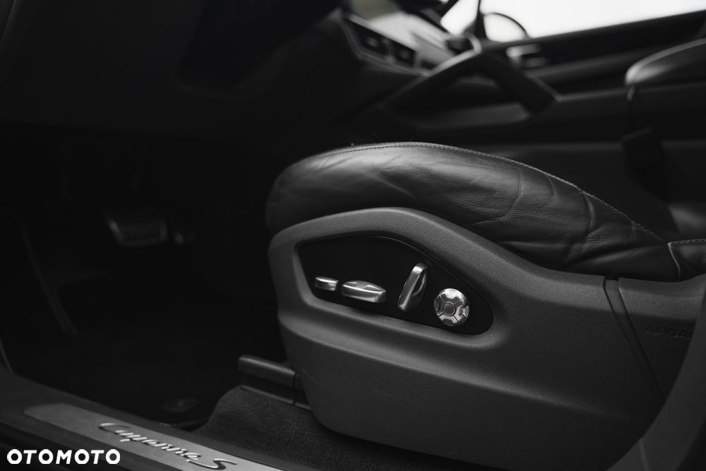 Porsche Cayenne S - 18