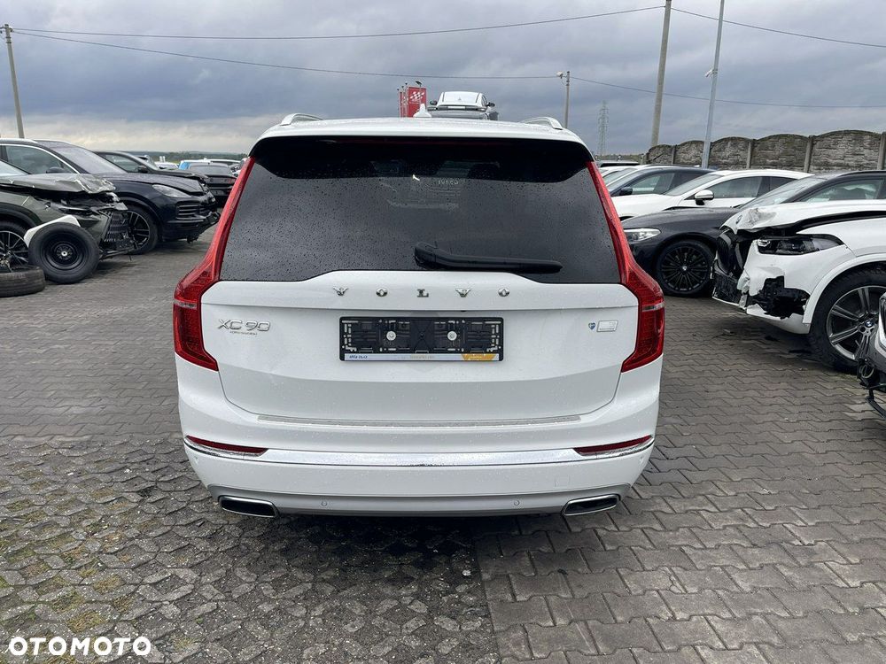 Volvo XC 90 T8 AWD Recharge Geartronic Inscription - 3