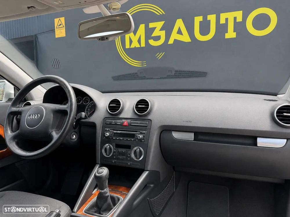 Audi A3 1.6 Ambition - 12