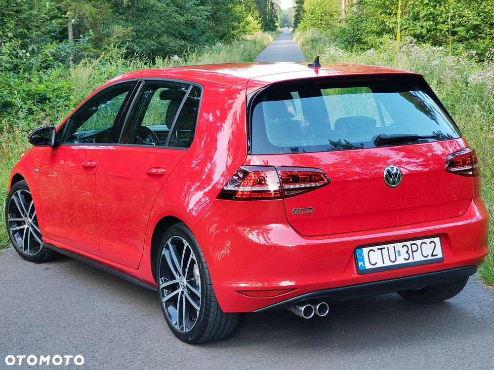 Volkswagen Golf - 4