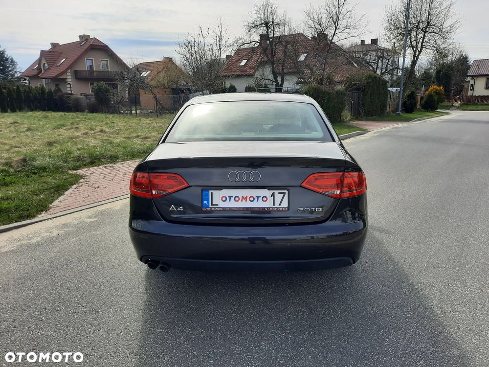 Audi A4 Limousine 2.0 TDI DPF Ambition - 12