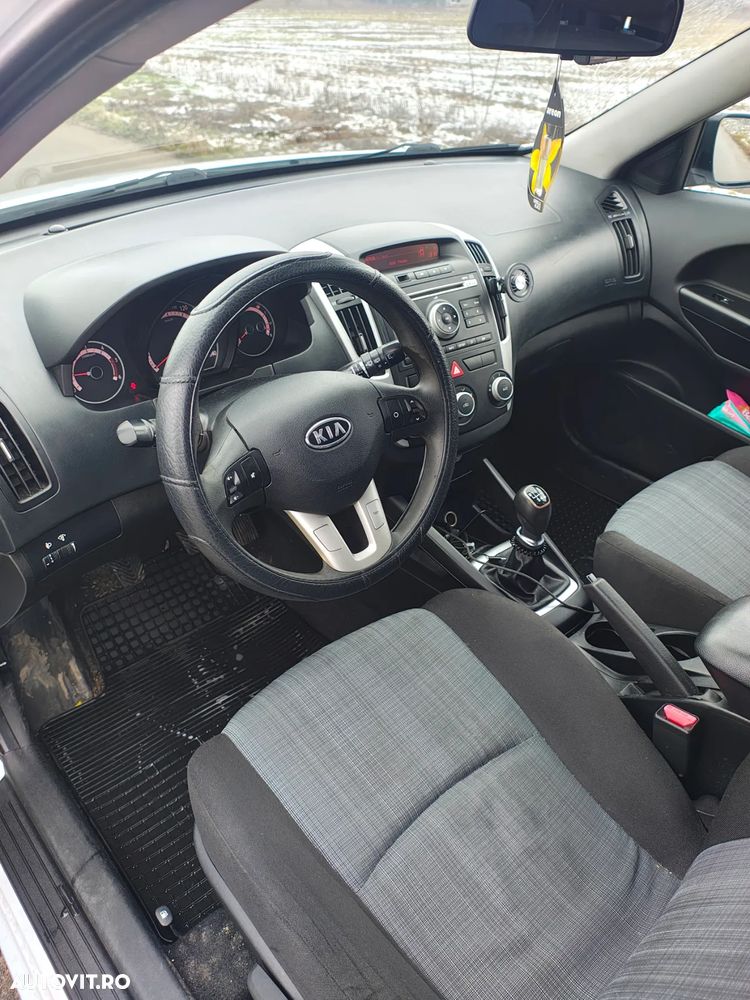 Kia Ceed 1.6 DSL Best - 8