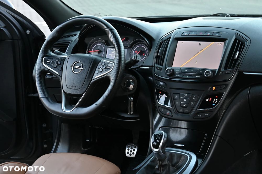 Opel Insignia - 29