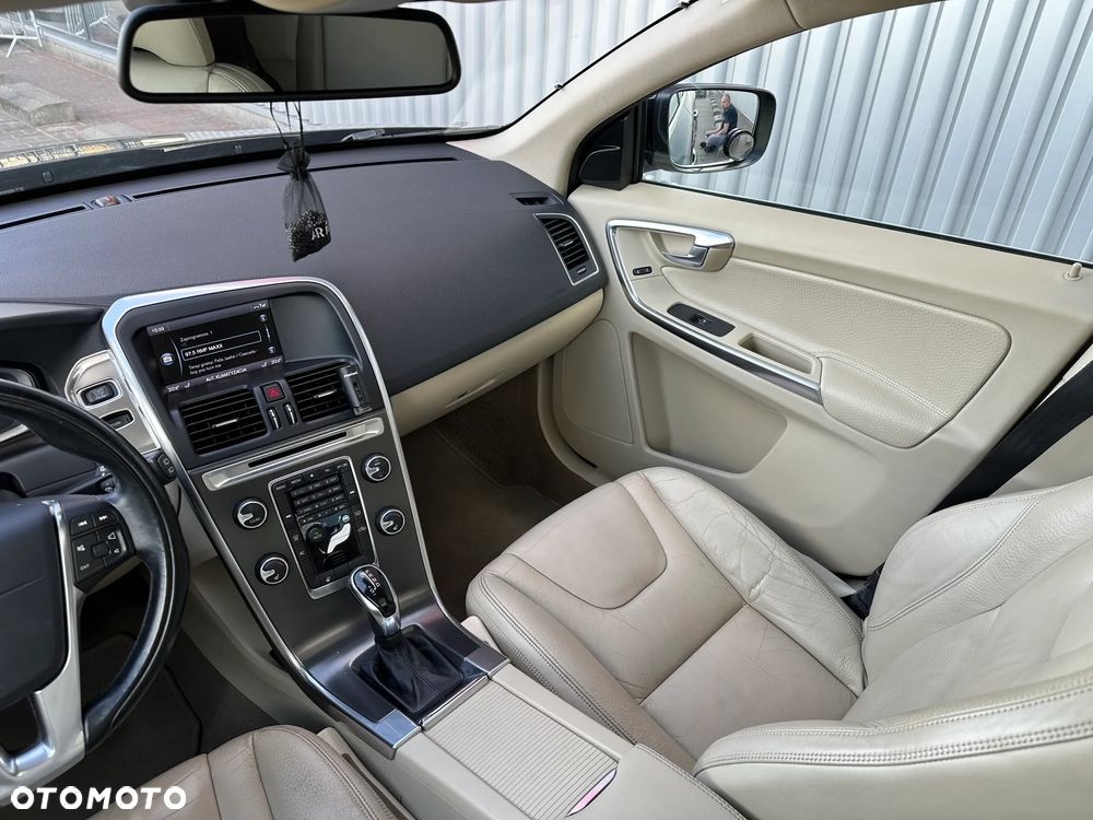 Volvo XC 60 - 27